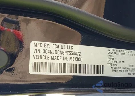 2023 Jeep Compass Limited 4X4 z USA, uszkodzony, nr VIN 3C4NJDCN5PT554472